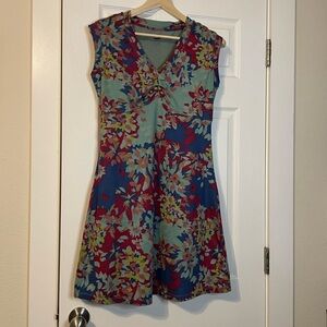REI sleeveless v neck abstract floral fit & flare dress sz S